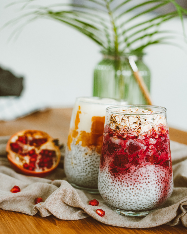 How To Socialise And Travel When You Suffer From Bloating: Tips From Australia's Bloating Naturopath